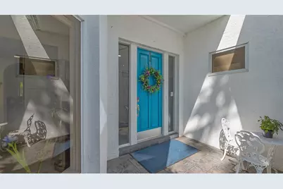 7782 Club Lane, Sarasota, FL 34238 - Photo 8