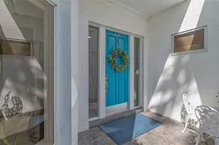 7782 Club Ln, Sarasota, FL 34238 - Photo 8