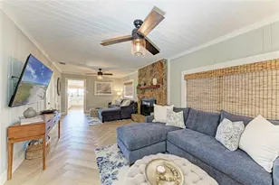 12204 45th Ave Dr W, Cortez, FL 34215 - Photo 6