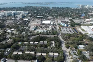 2224 Bahia Vista St, Sarasota, FL 34239 - Photo 12