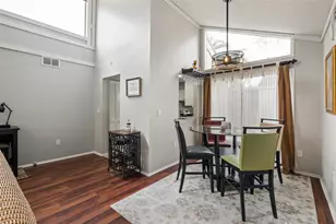 2224 Bahia Vista St, Sarasota, FL 34239 - Photo 4