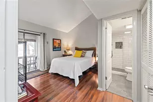 2224 Bahia Vista St, Sarasota, FL 34239 - Photo 6