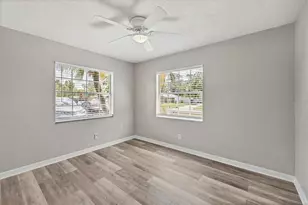 2403 Aspinwall St, Sarasota, FL 34237 - Photo 16