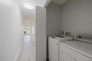 5604 Doral Dr, Sarasota, FL 34243 - Photo 32