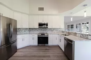 5604 Doral Dr, Sarasota, FL 34243 - Photo 18