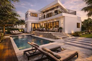 610 Hibiscus Way, Longboat Key, FL 34228 - Photo 2