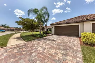 19993 Benissimo Dr, Venice, FL 34293 - Photo 2