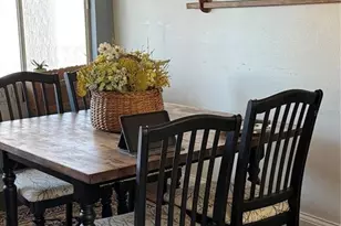 2330 Canal Dr, Bradenton, FL 34207 - Photo 8