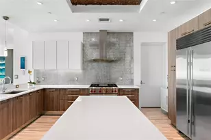 4765 Gulf of Mexico Dr, Longboat Key, FL 34228 - Photo 6