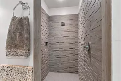 4765 Gulf Of Mexico Drive #B202, Longboat Key, FL 34228 - Photo 38