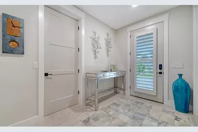 5930 Briarwood Avenue, Sarasota, FL 34231 - Photo 32