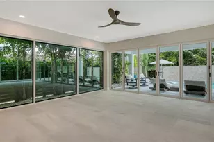 5930 Briarwood Ave, Sarasota, FL 34231 - Photo 18