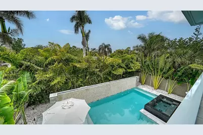 5930 Briarwood Avenue, Sarasota, FL 34231 - Photo 16