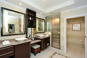 915 Seaside Dr, Sarasota, FL 34242 - Photo 16