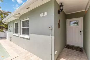 424 62nd St, Holmes Beach, FL 34217 - Photo 6