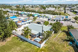 424 62nd St, Holmes Beach, FL 34217 - Photo 54