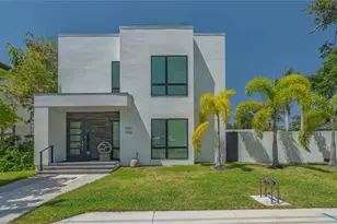 1755 7th St, Sarasota, FL 34236 - Photo 2