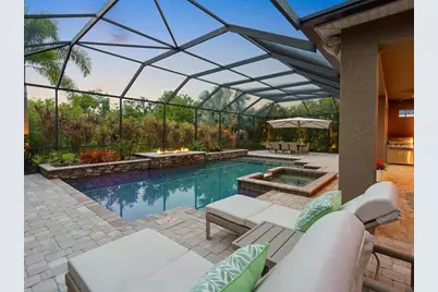 5742 Hydrangea Circle, Sarasota, FL 34238 - Photo 2