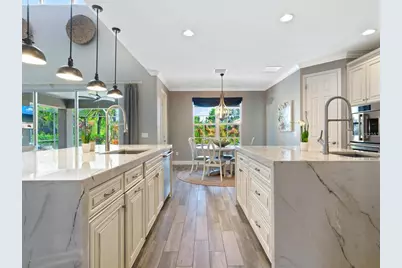 5742 Hydrangea Circle, Sarasota, FL 34238 - Photo 12