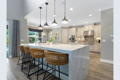 5742 Hydrangea Circle, Sarasota, FL 34238 - Photo 14