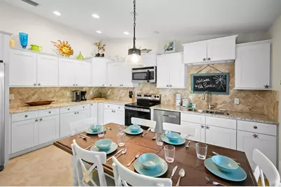 5608 Holmes Boulevard, Holmes Beach, FL 34217 - Photo 14