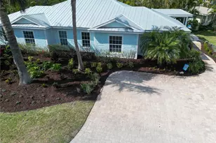 5608 Holmes Blvd, Holmes Beach, FL 34217 - Photo 1