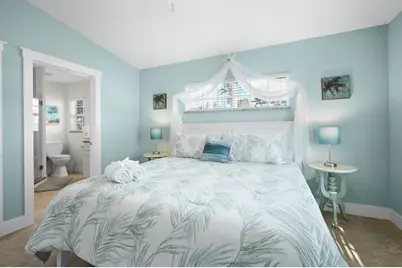 5608 Holmes Boulevard, Holmes Beach, FL 34217 - Photo 20