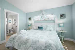 5608 Holmes Blvd, Holmes Beach, FL 34217 - Photo 20