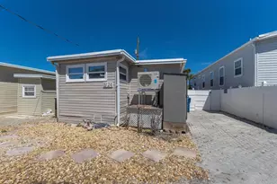 2601 Gulf Dr N, Bradenton Beach, FL 34217 - Photo 20