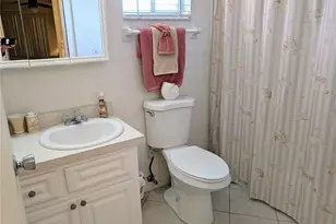 3660 Lake Bayshore Dr, Bradenton, FL 34205 - Photo 14