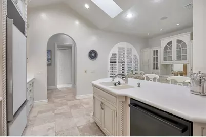 7261 Villa D Este Drive, Sarasota, FL 34238 - Photo 8