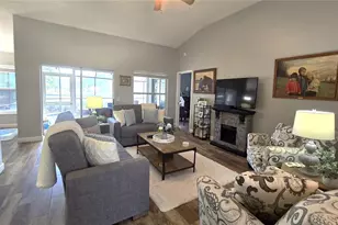 612 49th St E, Bradenton, FL 34208 - Photo 4