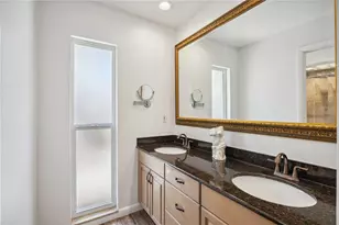711 Birdsong Ln, Sarasota, FL 34242 - Photo 24