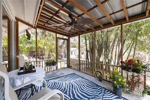 711 Birdsong Ln, Sarasota, FL 34242 - Photo 32