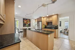 711 Birdsong Ln, Sarasota, FL 34242 - Photo 12