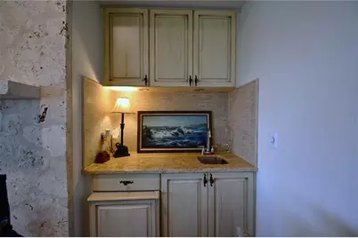 7676 Westmoreland Drive, Sarasota, FL 34243 - Photo 24