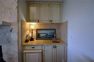 7676 Westmoreland Dr, Sarasota, FL 34243 - Photo 24