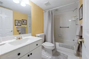 5609 Sheffield Green Circle, Sarasota, FL 34233 - Photo 10