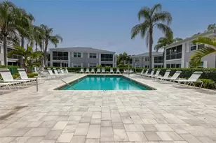 5609 Sheffield Green Circle, Sarasota, FL 34233 - Photo 2