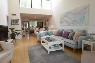 1512 Pelican Point Dr, Sarasota, FL 34231 - Photo 12