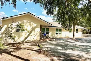 110 Pine Ave, Osprey, FL 34229 - Photo 1