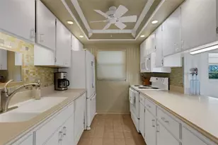 3235 Gulf of Mexico Dr, Longboat Key, FL 34228 - Photo 22