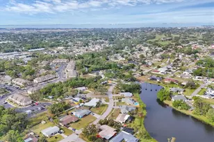 1320 Magellan Dr, Sarasota, FL 34243 - Photo 34