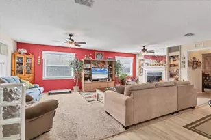 1320 Magellan Dr, Sarasota, FL 34243 - Photo 6