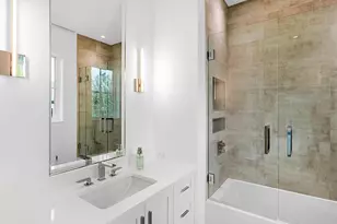 424 Bowdoin Cir, Sarasota, FL 34236 - Photo 50