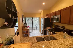 5256 Myrtlewood Rd, Sarasota, FL 34235 - Photo 4