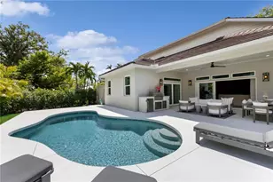 4013 Red Rock Ln, Sarasota, FL 34231 - Photo 2