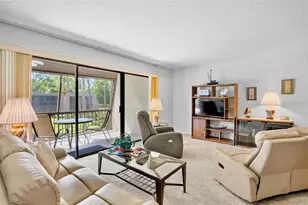 4632 Ringwood Meadow, Sarasota, FL 34235 - Photo 2