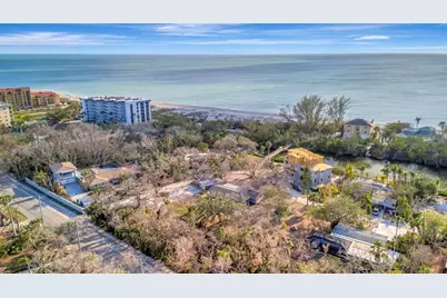 8555 Heron Lagoon Circle, Sarasota, FL 34242 - Photo 16