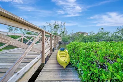 8555 Heron Lagoon Circle, Sarasota, FL 34242 - Photo 38